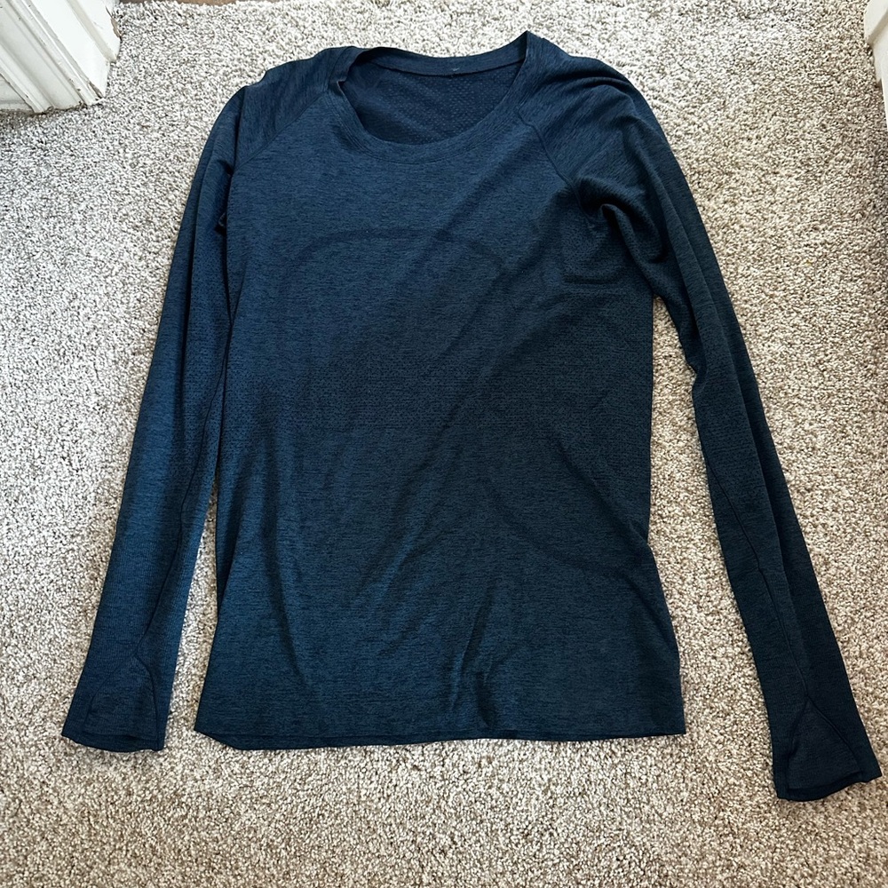 Worn once lululemon Long sleeve swiftly tech size 8
